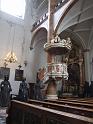 0092_In de Hofkerk hier zien we de preekstoel en enkele van de zwarte bronzen beelden